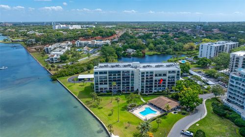 402-100 Oakmont Ln, BELLEAIR, FL, 33756-1957 | Card Image