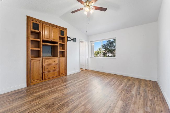 6204 Sandy Bank Ter, Condo with 2 bedrooms, 3 bathrooms and null parking in Riviera Beach FL | Image 11