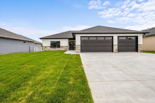 5826 Opus Dr, Lincoln, NE, 68526-9350 | Card Image
