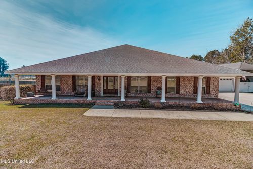 17113 Spring Lake Dr E, Vancleave, MS, 39565-9049 | Card Image