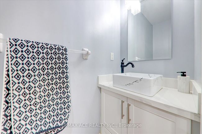 82 Warnford Cir, House other with 7 bedrooms, 5 bathrooms and 4 parking in Ajax ON | Image 18