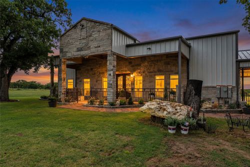 945 Jennings Ln, Azle, TX, 76020-6953 | Card Image