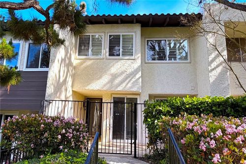 79 Cottonwood Cir, Rolling Hills Estates, CA, 90274-3413 | Card Image