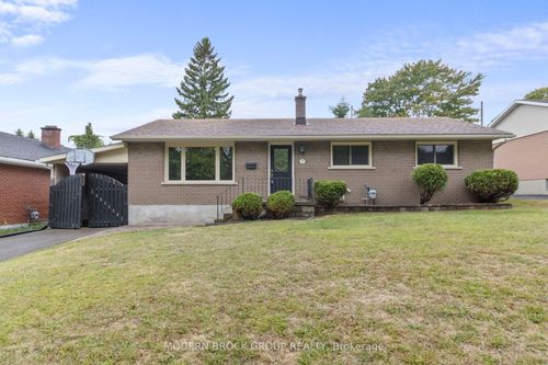 39 Convay Cres, Brockville, ON, K6V5A2 | Card Image