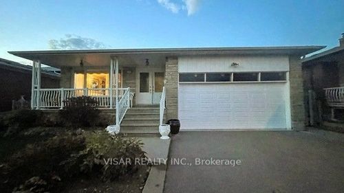 68 Bickerton Cres, North York, ON, M2J3T1 | Card Image