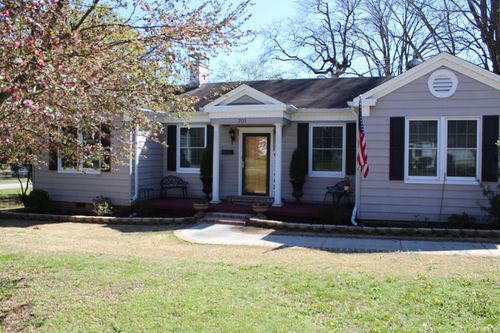 701 W Sunset St, Nashville, AR, 71852-4046 | Card Image