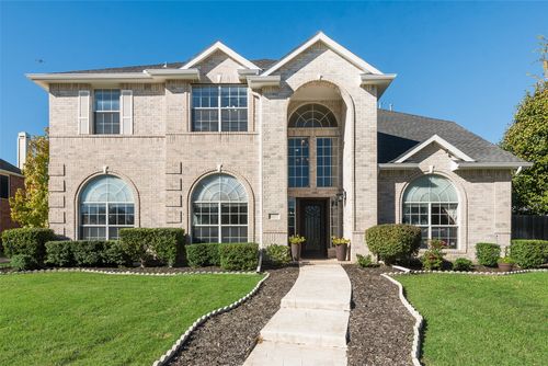 1817 Lake Forest Blvd, Flower Mound, TX, 75028-7652 | Card Image