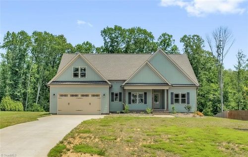 427 Wild Fern Ln, Reidsville, NC, 27320-9762 | Card Image