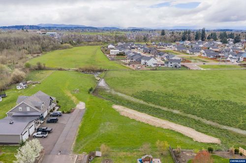 3250 Lauren Ave Ne, Albany, OR, 97321-7427 | Card Image