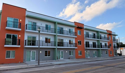 202-1959 N Tamarind Ave, West Palm Beach, FL, 33407-6267 | Card Image