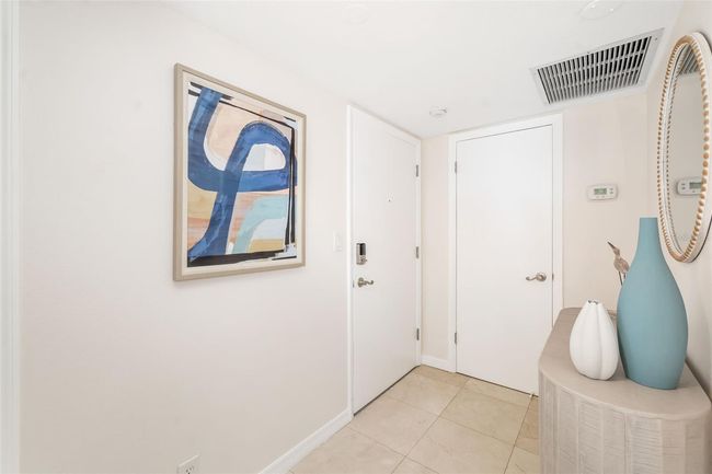 APT-6B - 1750 Benjamin Franklin Dr, Condo with 2 bedrooms, 2 bathrooms and null parking in SARASOTA FL | Image 35