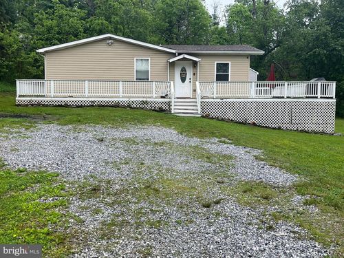 61 Argyle Ave, GLEN ROCK, PA, 17327-1300 | Card Image