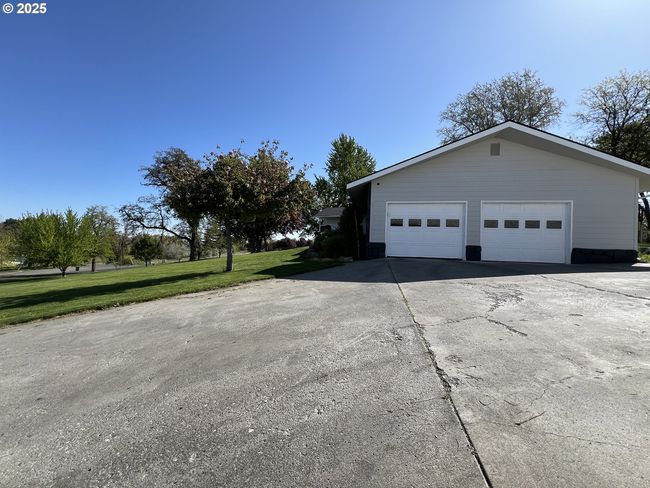 1082 E Highland Ave, House other with 5 bedrooms, 3 bathrooms and 2 parking in Hermiston OR | Image 11
