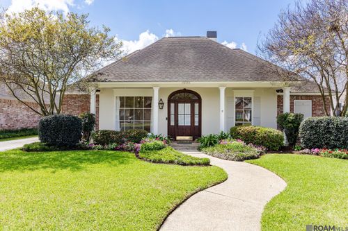 10726 Pinebrook Ave, Baton Rouge, LA, 70809 | Card Image