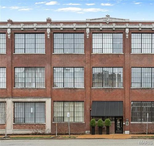 109-4100 Laclede Ave, Saint Louis, MO, 63108-2853 | Card Image