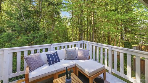 h203-424 228th St Sw, Bothell, WA, 98021-9794 | Card Image