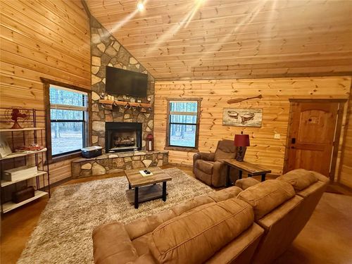 8 Valor Ct, Broken Bow, OK, 74728-0109 | Card Image