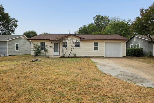 117 Tarrant Dr, Euless, TX, 76039-3334 | Card Image
