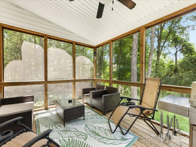 Screened Porch | Image 40
