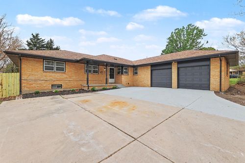 801 E Goeldner Ln, Derby, KS, 67037-2814 | Card Image