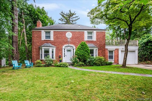 113 Old Mill Rd, Great Neck, NY, 11023-1933 | Card Image