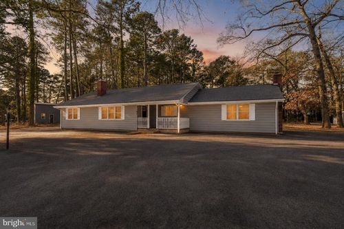 20146 Collins Mill Dr, Bridgeville, DE, 19933-4326 | Card Image
