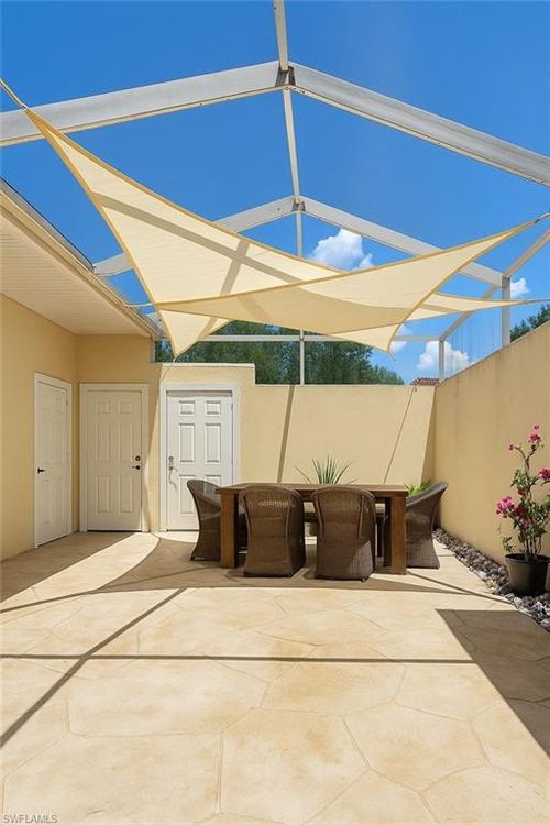 22c-4211 Covey Cir, NAPLES, FL, 34109-1523 | Card Image