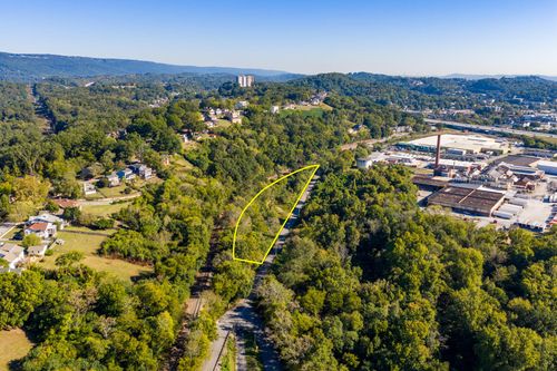 251303 Riverside Avenue, Chattanooga, TN, 37405 | Card Image