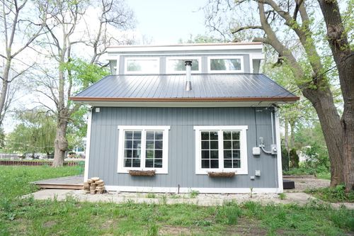 2204 Beach Dr, Fox River Grove, IL, 60021-1601 | Card Image
