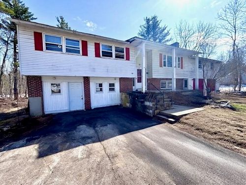 90 N Lowell Rd, Windham, NH, 03087-1687 | Card Image