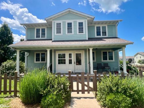 2050 Sapphire Ln, Fairfield, IA, 52556-8766 | Card Image