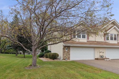 520 Upper Wood Way, Burnsville, MN, 55337-5700 | Card Image