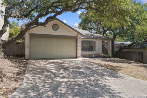 7716 Flower Blf, San Antonio, TX, 78240-3547 | Card Image