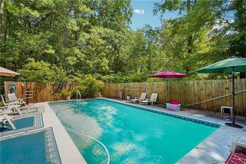 8540 Ridge Rd, Fairburn, GA, 30213-4300 | Card Image