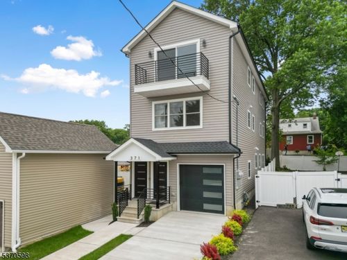 371 Hobart Ave, Haledon, NJ, 07508-1301 | Card Image