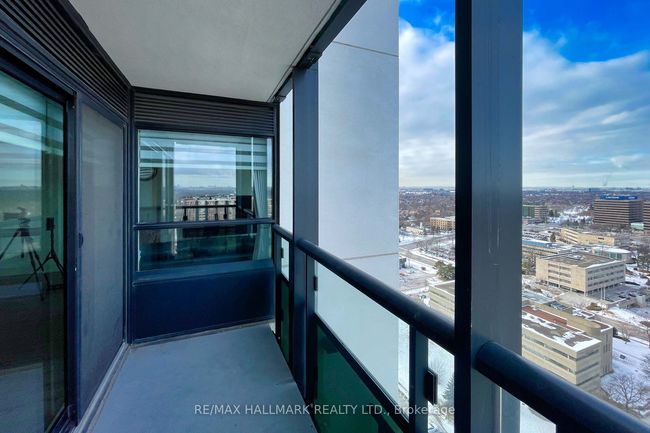 2206 - 10 Eva Rd, Condo with 2 bedrooms, 2 bathrooms and null parking in Etobicoke ON | Image 19