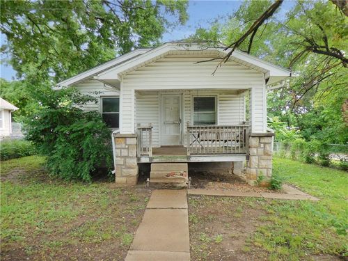 2633 S 36th Street, Kansas City, KS, 66106 | Card Image