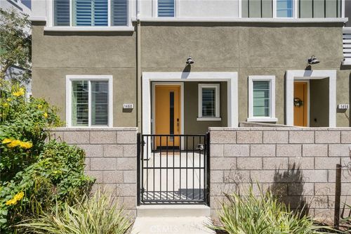 1460 W Sunrise Ln, San Pedro, CA, 90732-6103 | Card Image