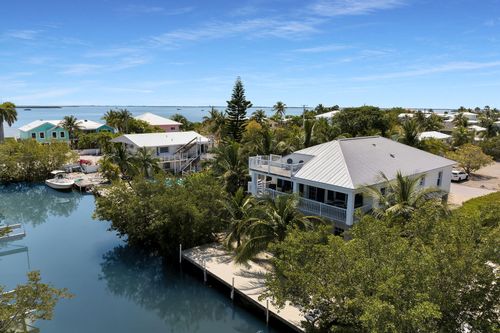 27415 Barbuda Ln, Ramrod Key, FL, 33042-5474 | Card Image
