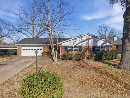 6011 E 57th St, Tulsa, OK, 74135-8126 | Card Image