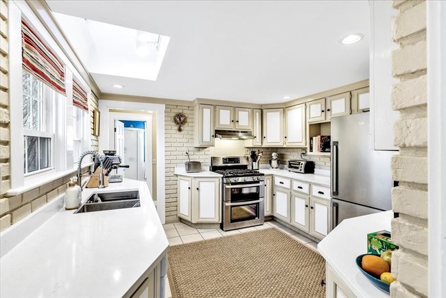 153 Center St, House other with 3 bedrooms, 2 bathrooms and 4 parking in Yarmouth Port MA | Image 18