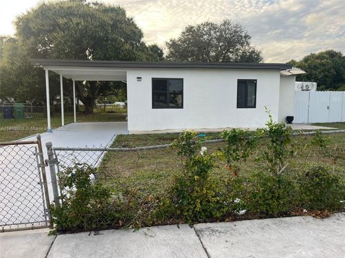16450 Nw 23rd Ct, Miami Gardens, FL, 33054-6524 | Card Image