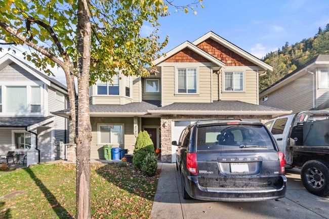 47404 Macswan Drive, House other with 5 bedrooms, 3 bathrooms and 4 parking in Chilliwack BC | Image 2