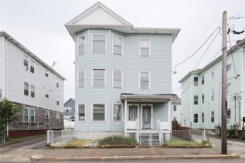 162 Rand St, Central Falls, RI, 02863-2613 | Card Image