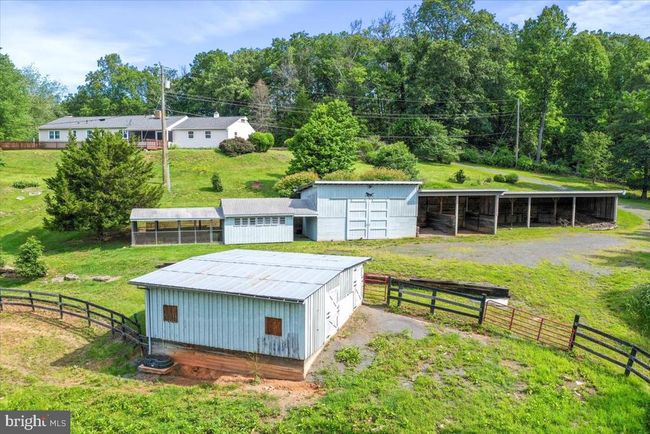 6025 Coon Tree Rd, House other with 3 bedrooms, 2 bathrooms and null parking in THE PLAINS VA | Image 47