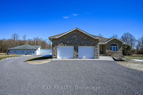 415 Johnston Rd, Kemptville, ON, K0G1J0 | Card Image