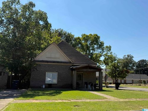 1331 4th Ct W, BIRMINGHAM, AL, 35208-5315 | Card Image