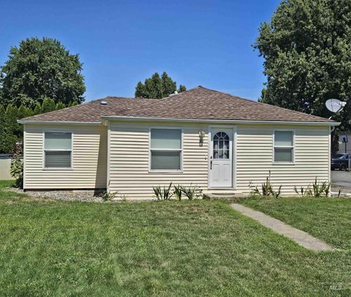 427 Linden Ave, Lewiston, ID, 83501-4411 | Card Image