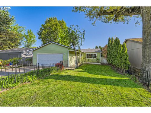 2433 Ne Saratoga St, Portland, OR, 97211-5955 | Card Image