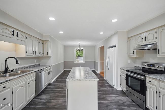 kitchen | Image 11